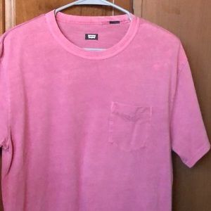 Levi’s casual T-shirt